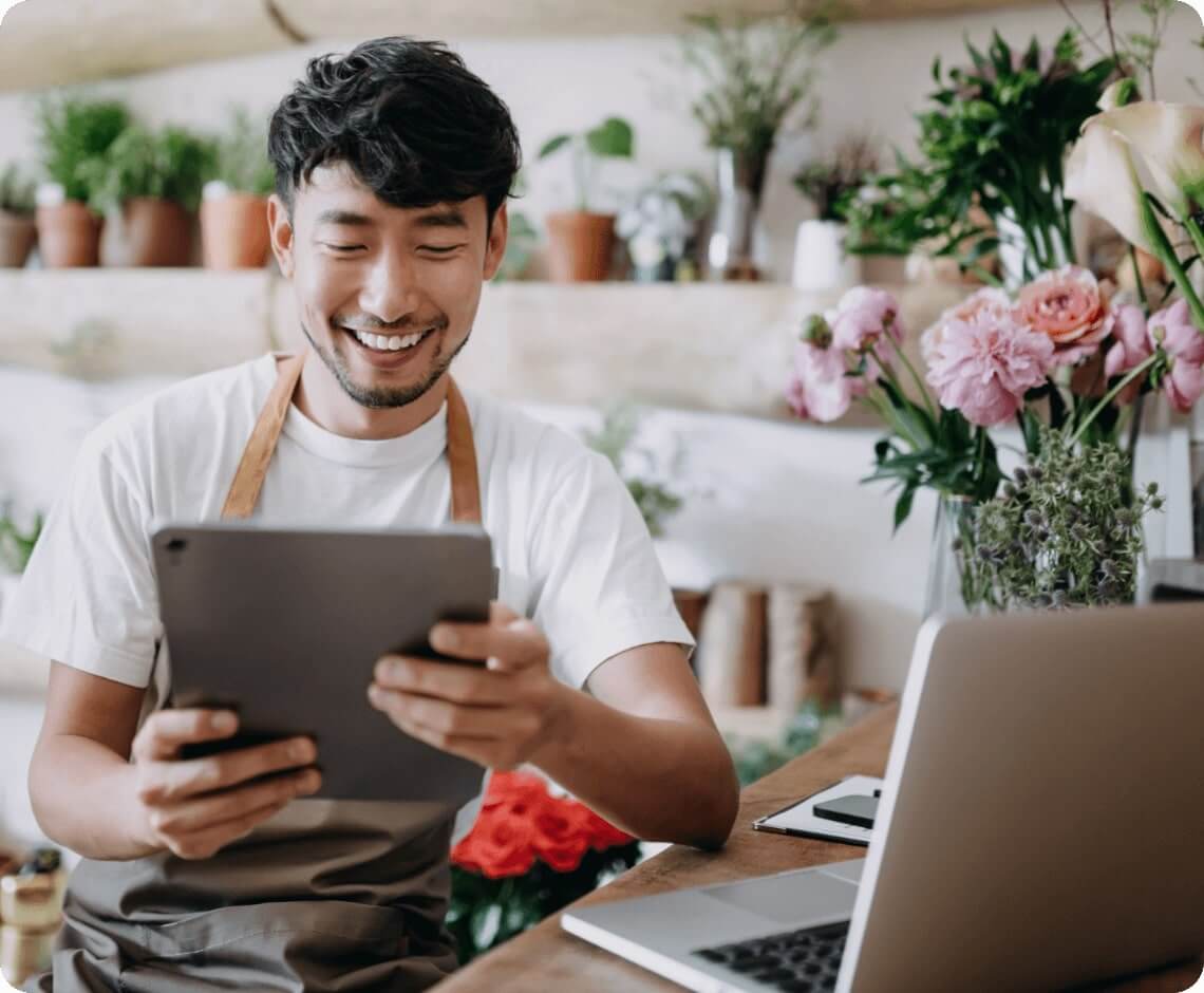 CREADOR DE ANÁLISIS E INTELIGENCIA EMPRESARIAL