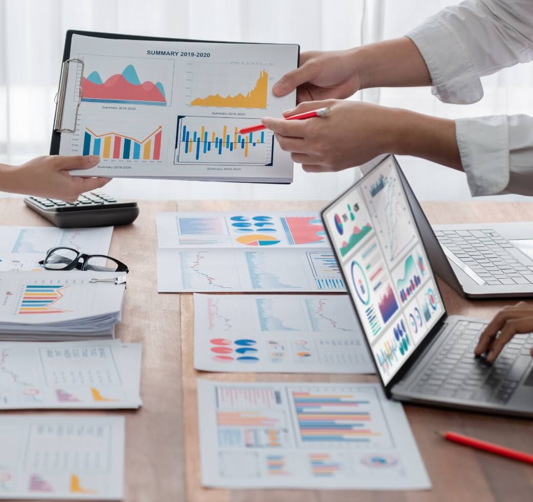 Pelaporan dan Analitik